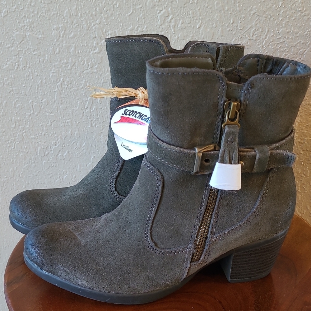 Earth Origins By Earth 6M Geniune Suede Leather NWOB Tori Gray Ankle Boots